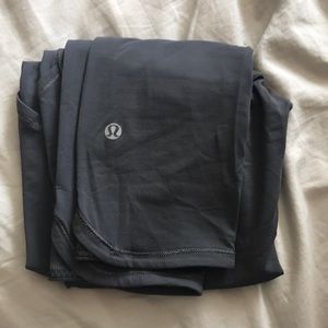 lulu lemon cropped grey leggings